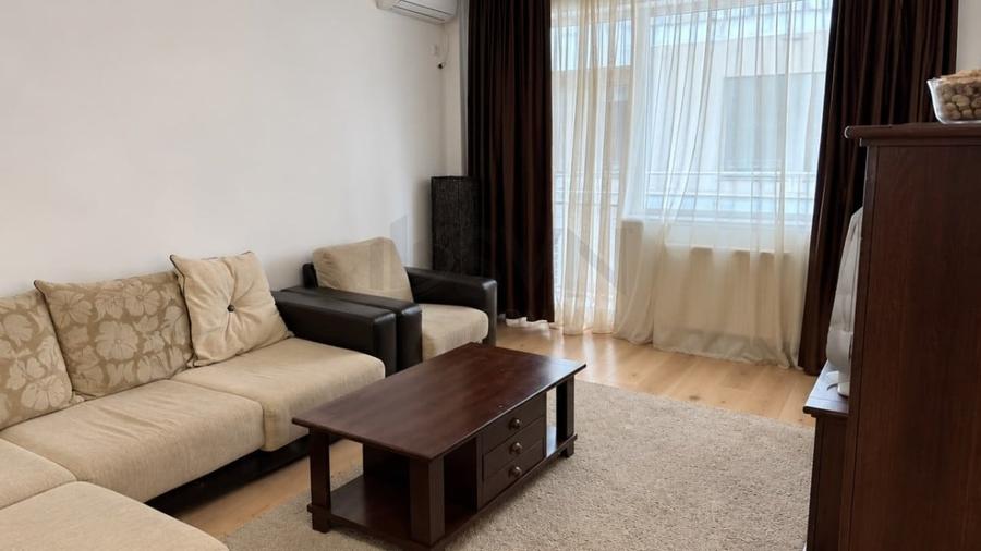 Apartament cu 2 camere decomandat în Băneasa