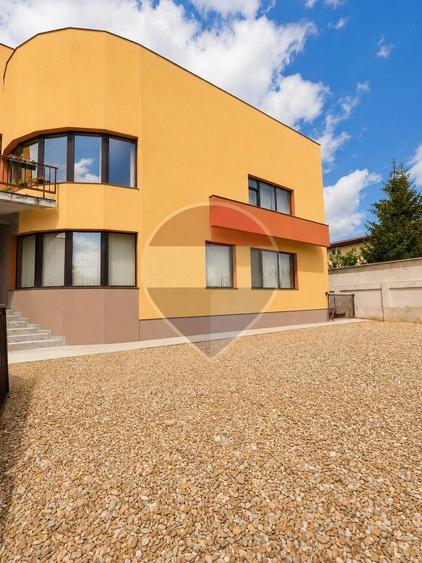 Casa / Vila cu 12 camere de vanzare | Fundeni, Sector 2 - 4