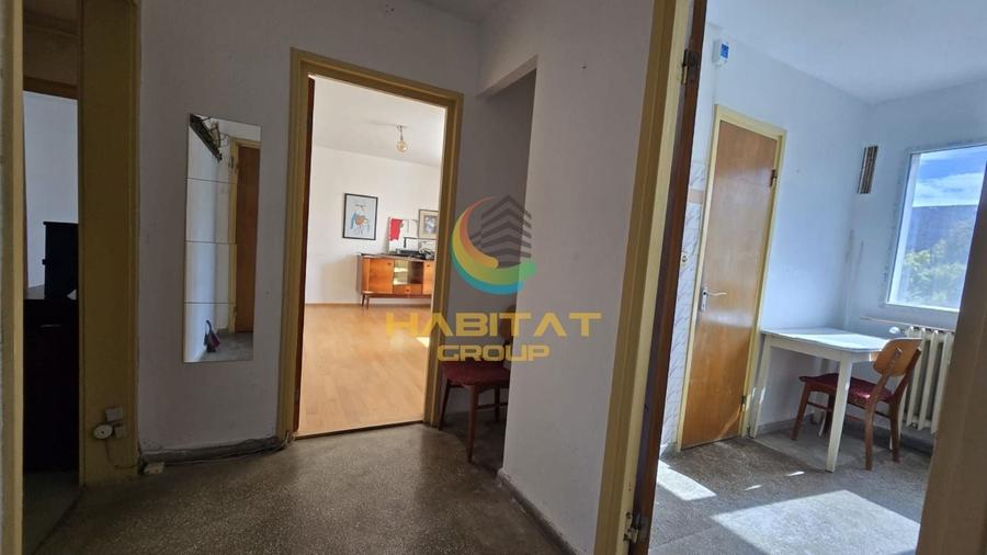 Apartament cu 3 camere decomandat, mobilat în Alexandru Obregia