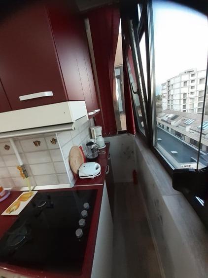 Apartament cu 2 camere semidecomandat în Universitate