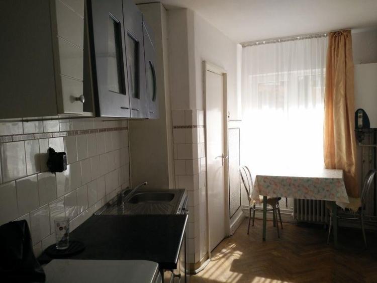 Apartament cu 2 camere decomandat, mobilat în Mănăștur — fotografia 3