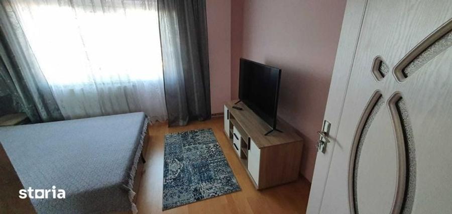Apartament cu 3 camere decomandat în Gării