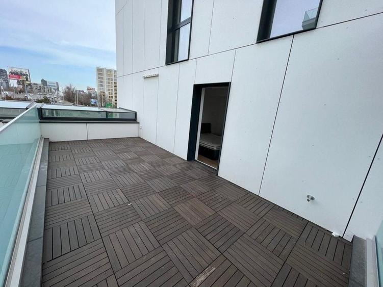 Apartament cu 2 camere semidecomandat, mobilat în Aviației