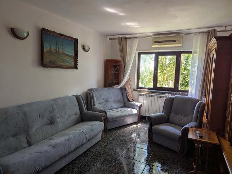 Apartament cu 2 camere decomandat în 1 Mai