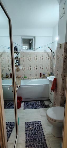 Apartament cu 2 camere semidecomandat în Hipodrom