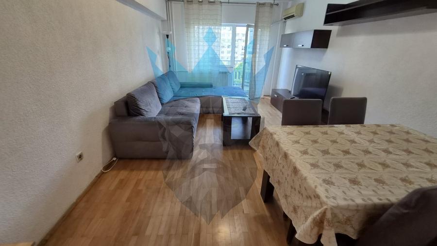 Apartament cu 3 camere decomandat, mobilat în P-ța Alba Iulia