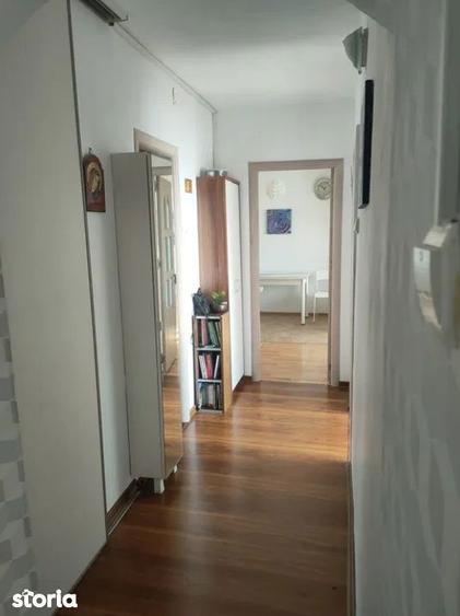 Apartament cu 2 camere decomandat, mobilat în Sălăjan