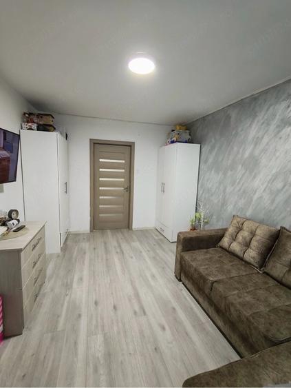Apartament cu 2 camere decomandat în Exterior Vest