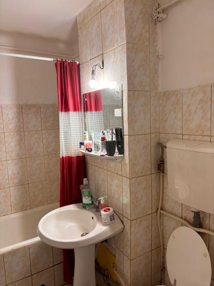 Apartament cu 2 camere semidecomandat în Grigorescu