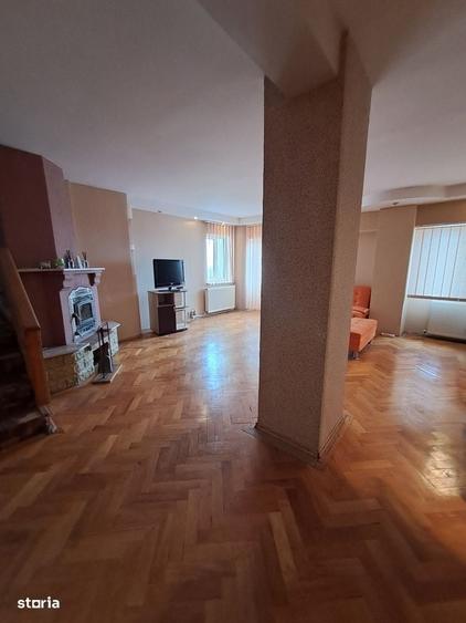 Apartament cu 4 camere în Ultracentral