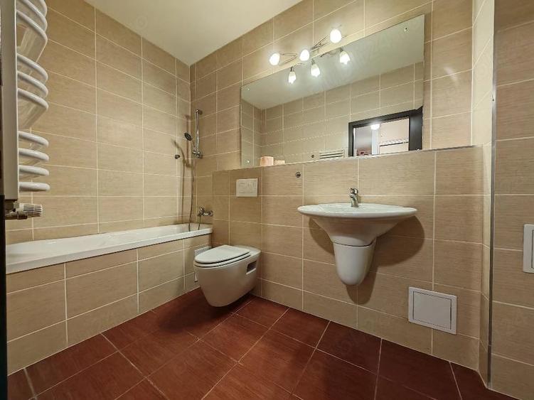 Apartament cu 2 camere decomandat în Valea Cetății
