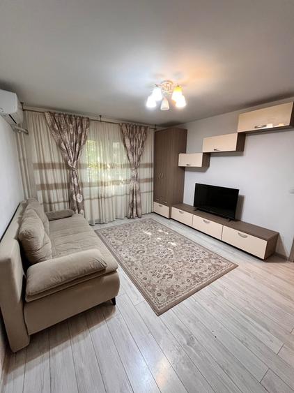 Apartament cu 2 camere semidecomandat în Brâncoveanu