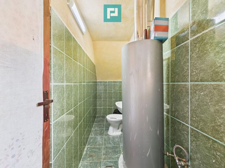 Casă individuală cu 2 camere cu Canalizare în Lazuri