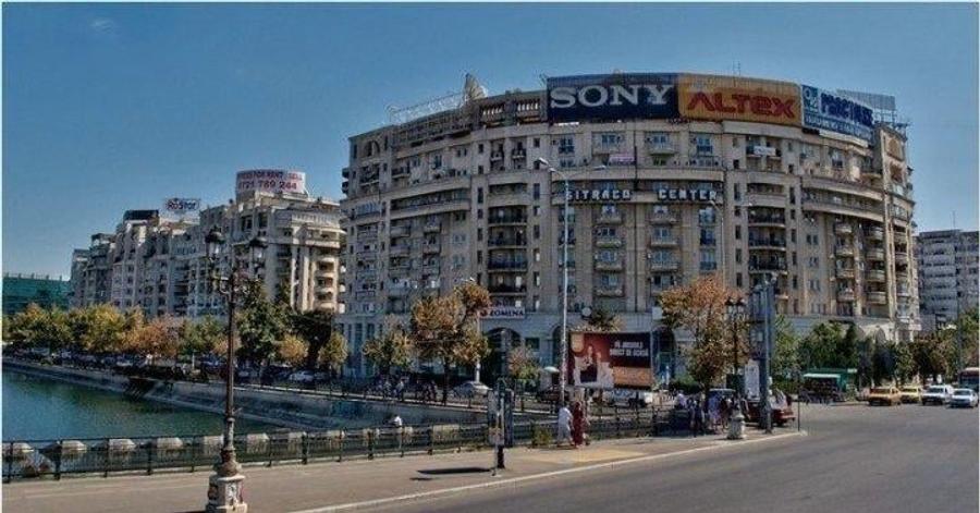 Spațiu comercial, de 525 mp, în P-ța Unirii