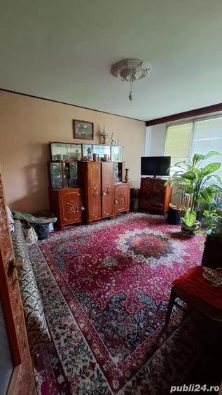 Apartament cu 2 camere decomandat în Drumul Taberei