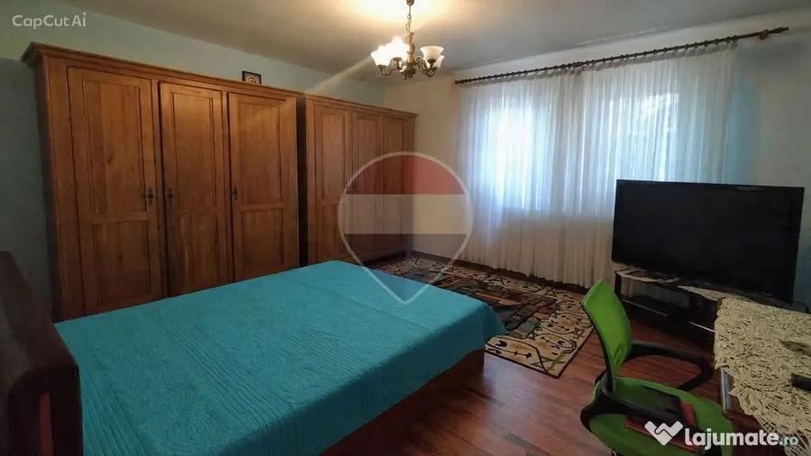 Casă cu 5 camere cu Teren 550 Mp în Tărtășești
