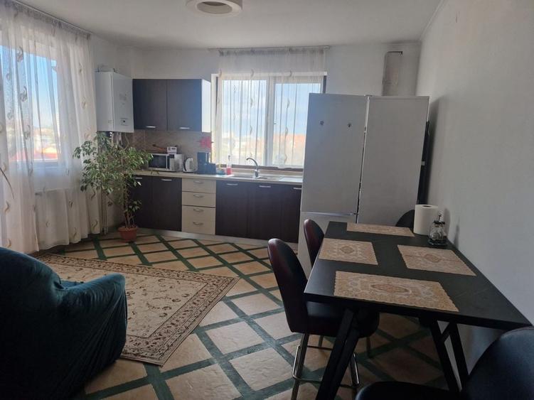 Apartament cu 2 camere decomandat în Popoveni