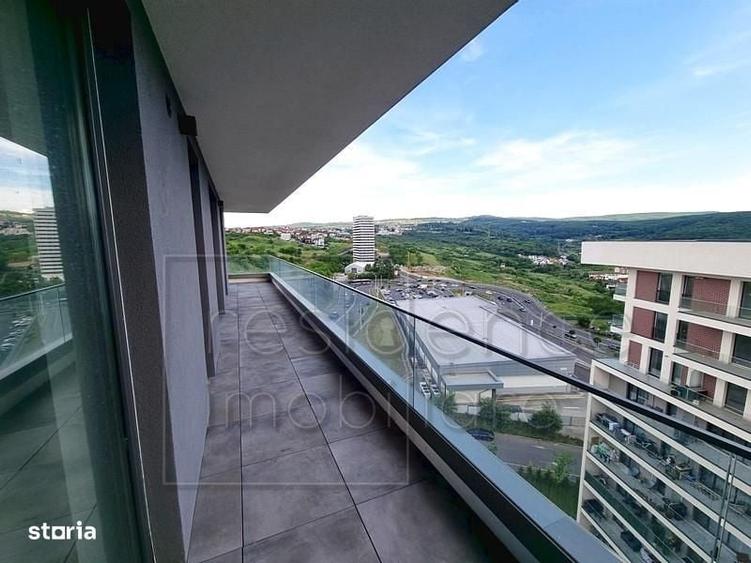 Apartament cu 4 camere semidecomandat, mobilat în Zorilor