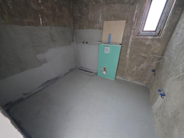 Casă individuală cu 5 camere cu Canalizare în Fundeni