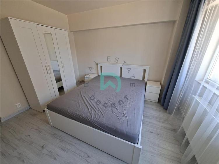 Apartament cu 3 camere decomandat în Răcădău