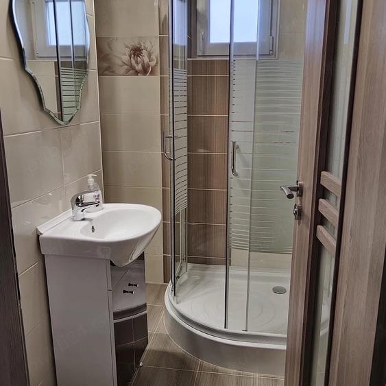 Apartament cu 2 camere decomandat în Exterior Vest