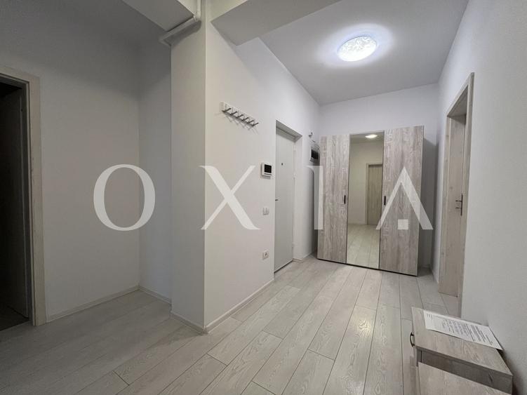 Apartament cu 3 camere decomandat, mobilat în Dumbrăvița