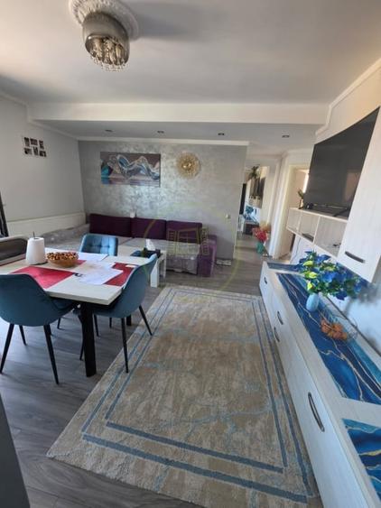 Apartament cu 3 camere decomandat, mobilat în Șelimbăr