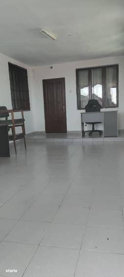 Spațiu comercial, de 319 mp, în Central