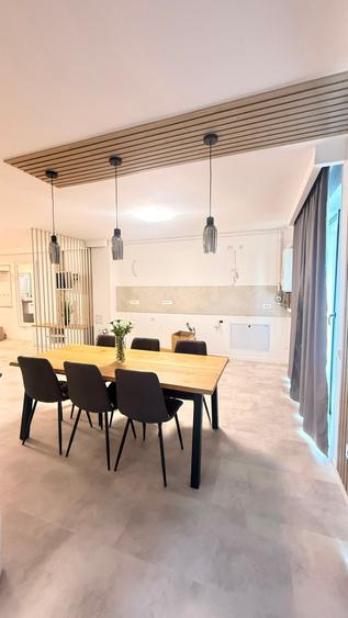 Apartament cu 3 camere decomandat în Ultracentral