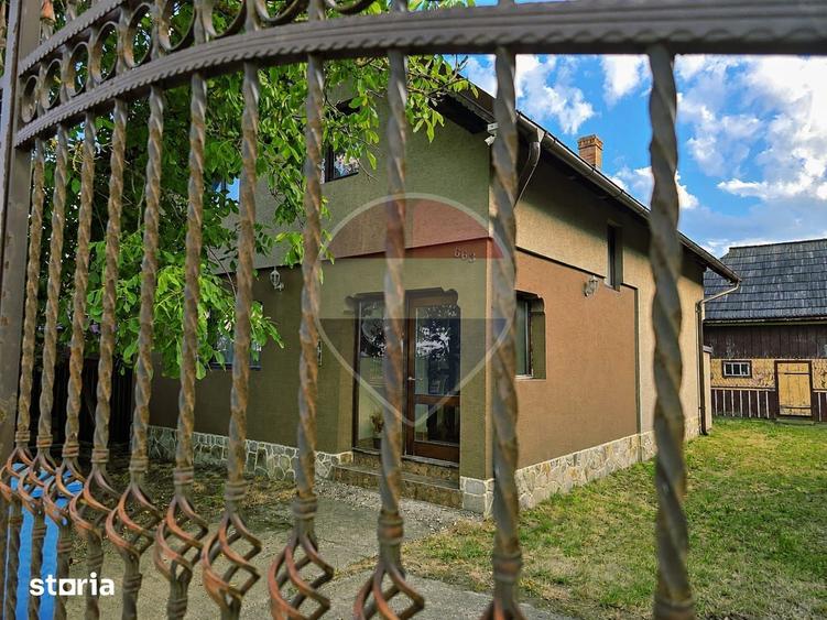 Casă cu 4 camere cu Teren 2560 Mp în Poieni-Solca