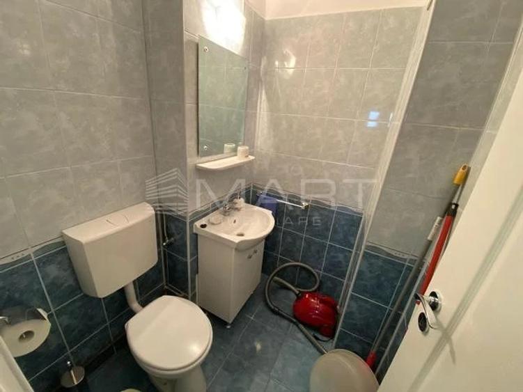 Apartament cu 3 camere decomandat în Județean