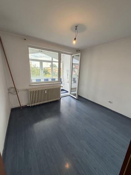 Apartament cu 4 camere în Brazda lui Novac
