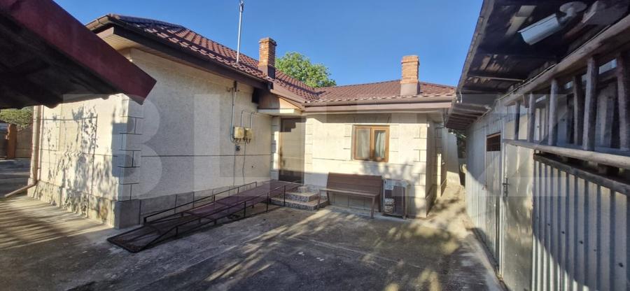 Casă individuală cu 5 camere cu Canalizare în Găești