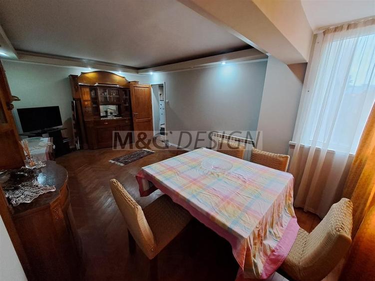 Apartament cu 3 camere decomandat în Semicentral
