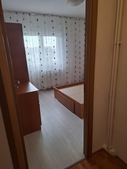 Apartament cu 2 camere semidecomandat în Titan