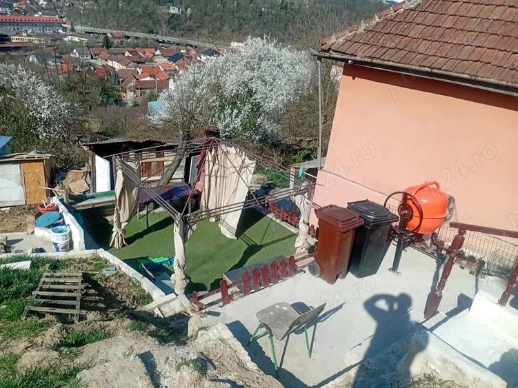 Casă cu Teren 540 Mp în Stăvila