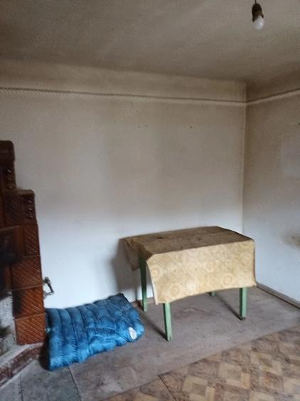 Casă cu Teren 800 Mp în Brătășanca