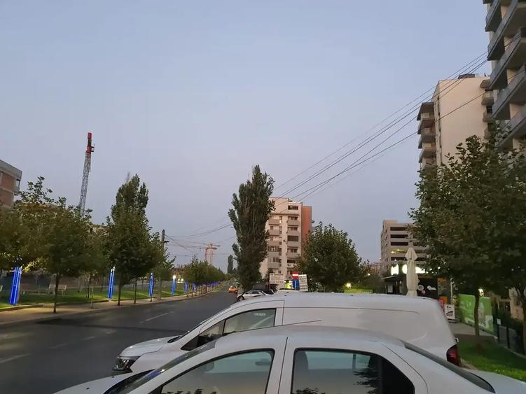 Apartament cu 2 camere decomandat în Titan