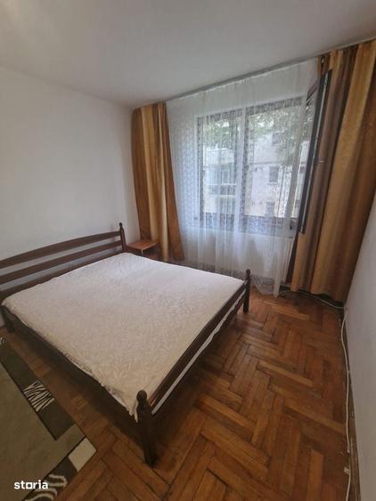 De vanzare apartament cu 2 camere, balcon,etajul 1, Pret ; 52000e - 2