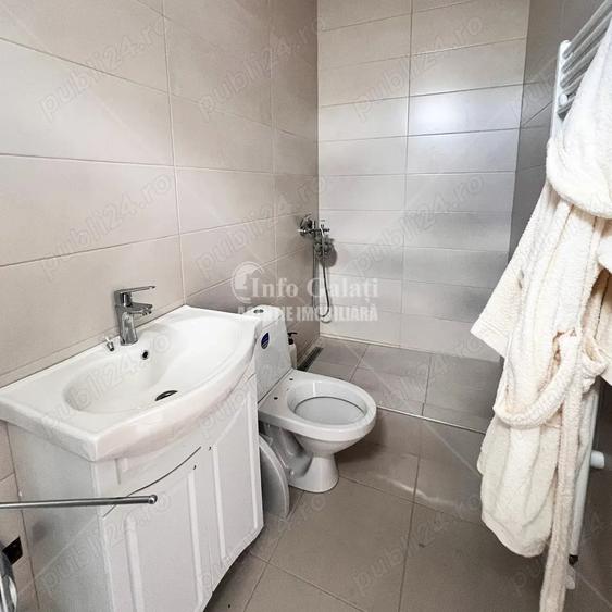 Apartament cu 2 camere decomandat, mobilat în Central