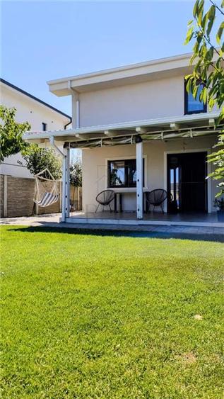 Duplex cu 4 camere cu Canalizare în Urseni