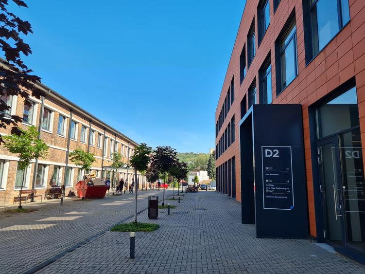 Birou, de 80 mp, în Semicentral