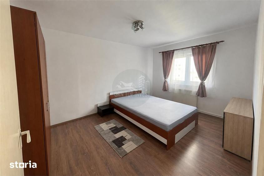Apartament cu 3 camere decomandat în Mihai Viteazul