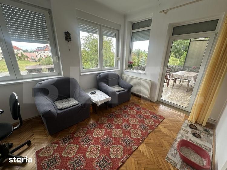 Apartament cu 4 camere în Bercu Roșu