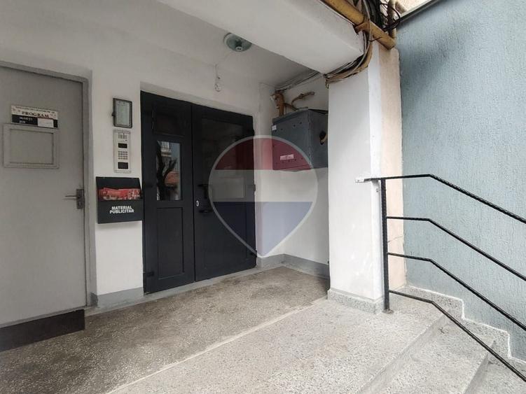 Apartament 2 camere | Central Foc?ani | Necesita Renovare - 1
