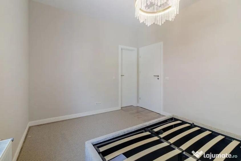 Casă cu 5 camere cu Teren 126 Mp în Giurgiului