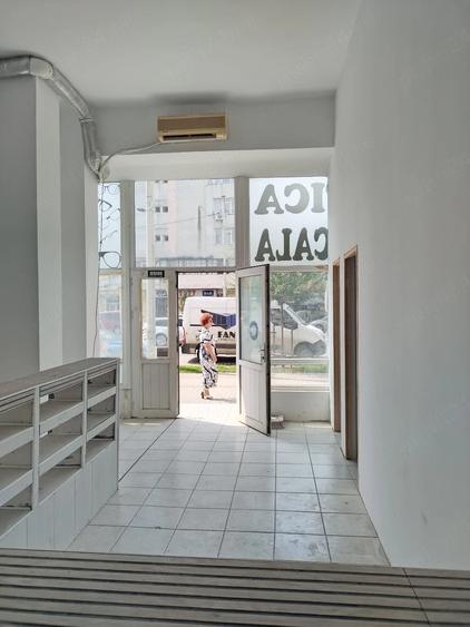 Spațiu comercial, de 53 mp, în Păcurari