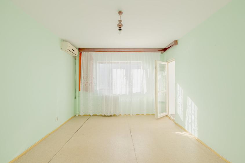 Apartament cu 3 camere semidecomandat, mobilat în Tomis III