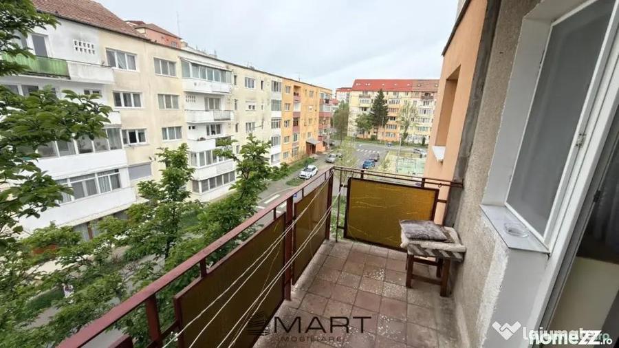Apartament cu 3 camere decomandat în Mihai Viteazul