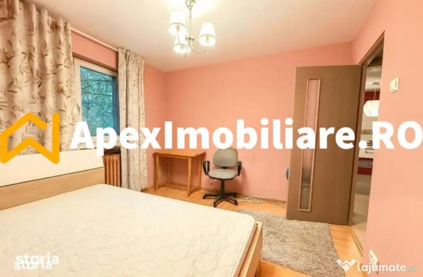 Apartament cu 4 camere decomandat, mobilat în Tei